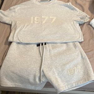 Essentials Fear of God matching set